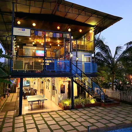Boxtel Lonavala Hostel Ngoại thất bức ảnh