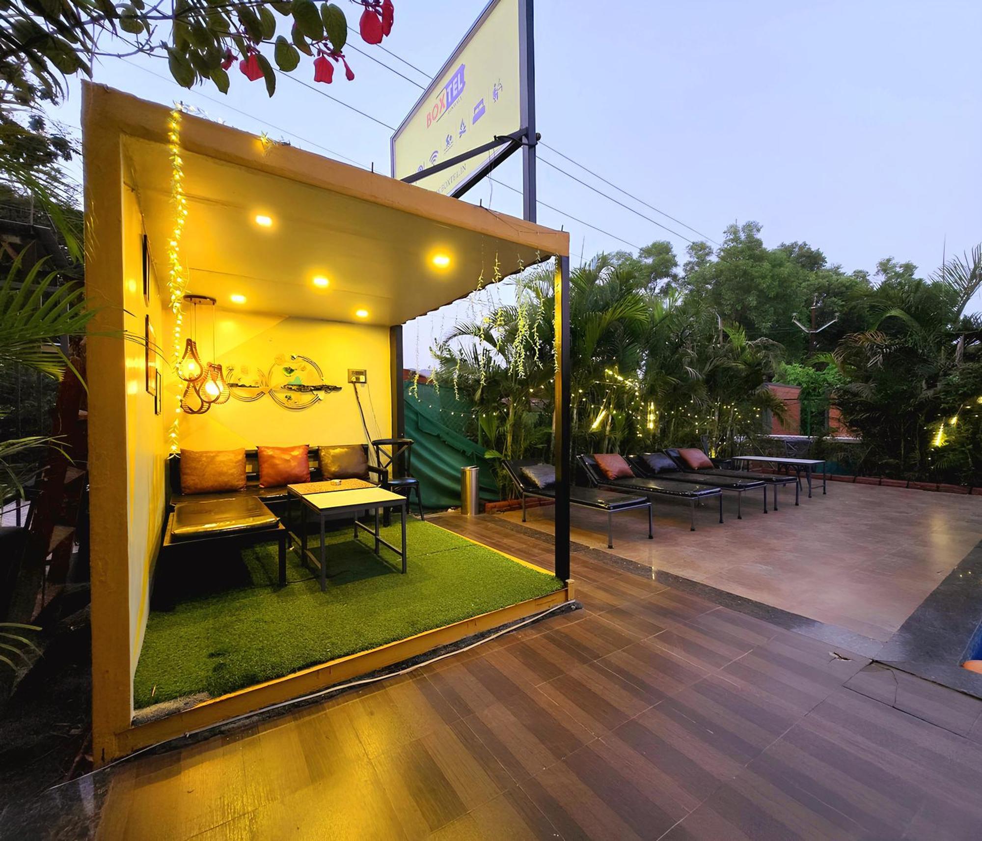 Boxtel Lonavala Hostel Ngoại thất bức ảnh