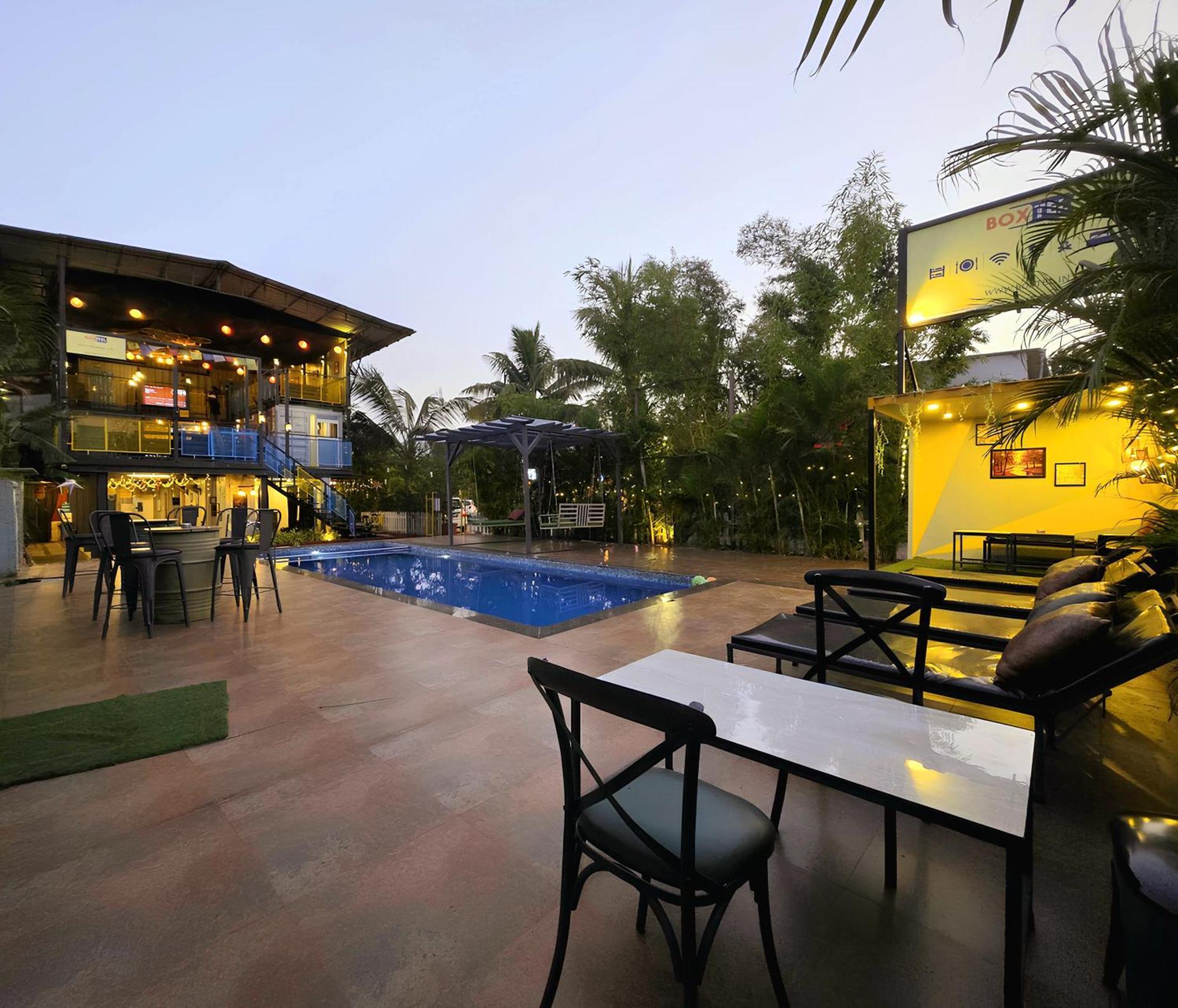 Boxtel Lonavala Hostel Ngoại thất bức ảnh