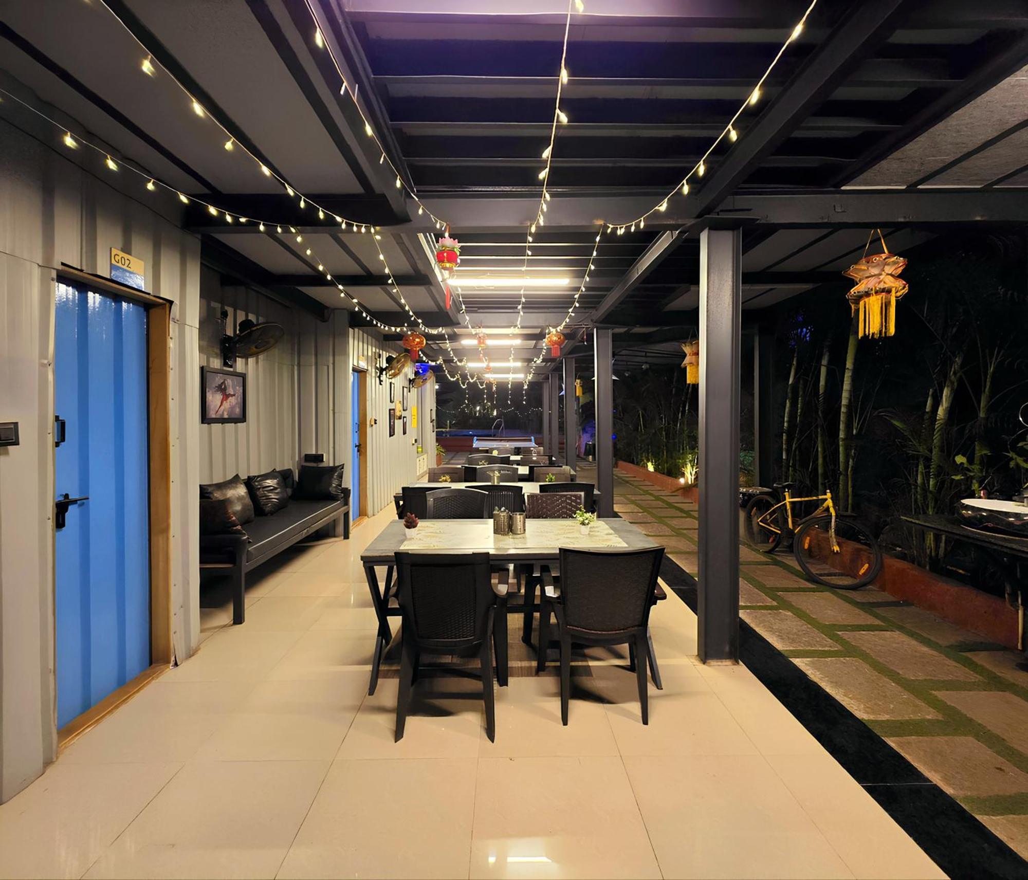 Boxtel Lonavala Hostel Ngoại thất bức ảnh