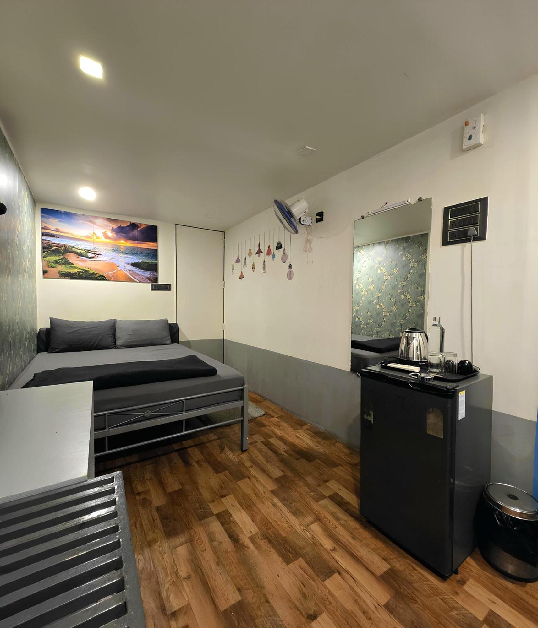 Boxtel Lonavala Hostel Ngoại thất bức ảnh