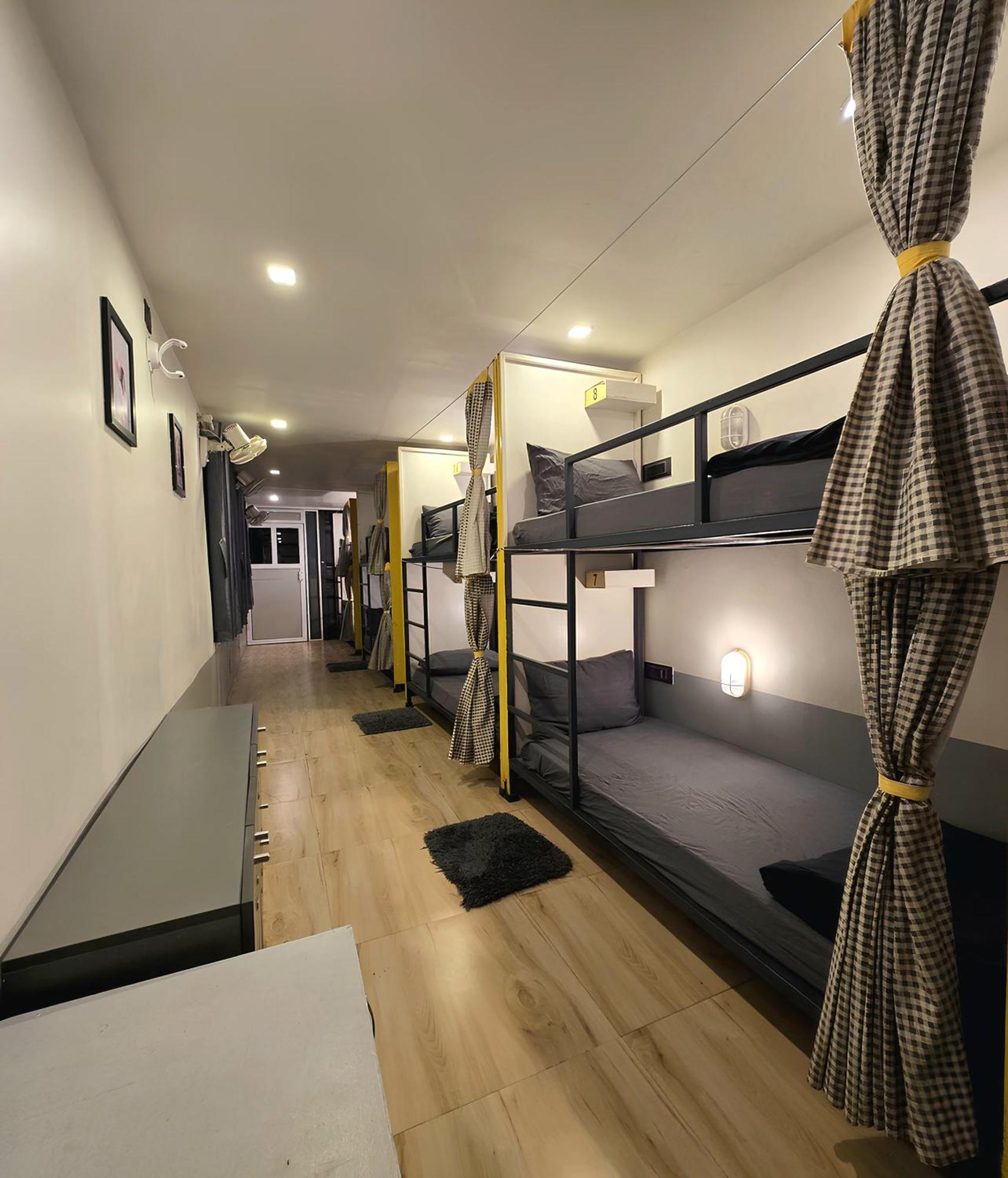 Boxtel Lonavala Hostel Ngoại thất bức ảnh