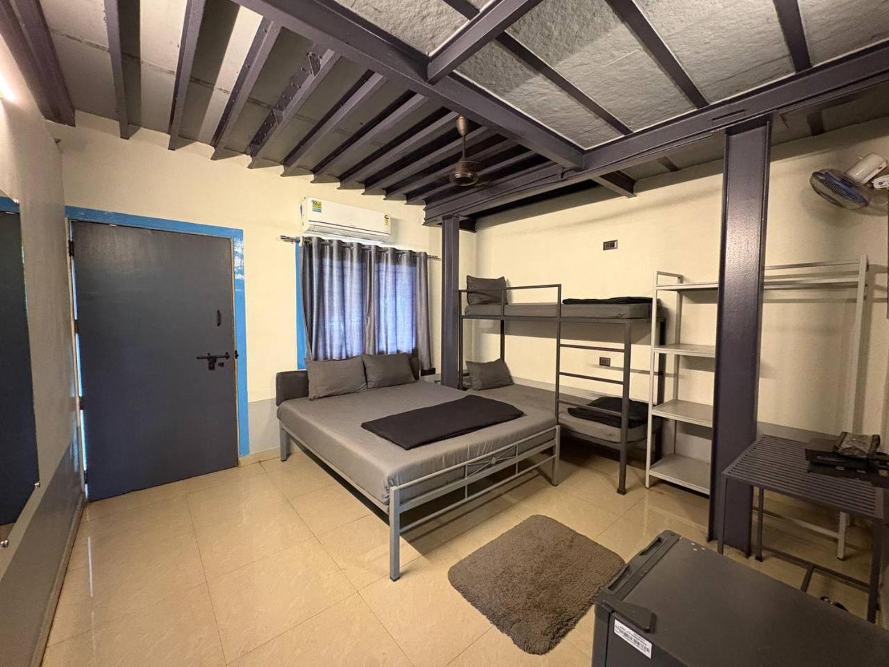 Boxtel Lonavala Hostel Ngoại thất bức ảnh